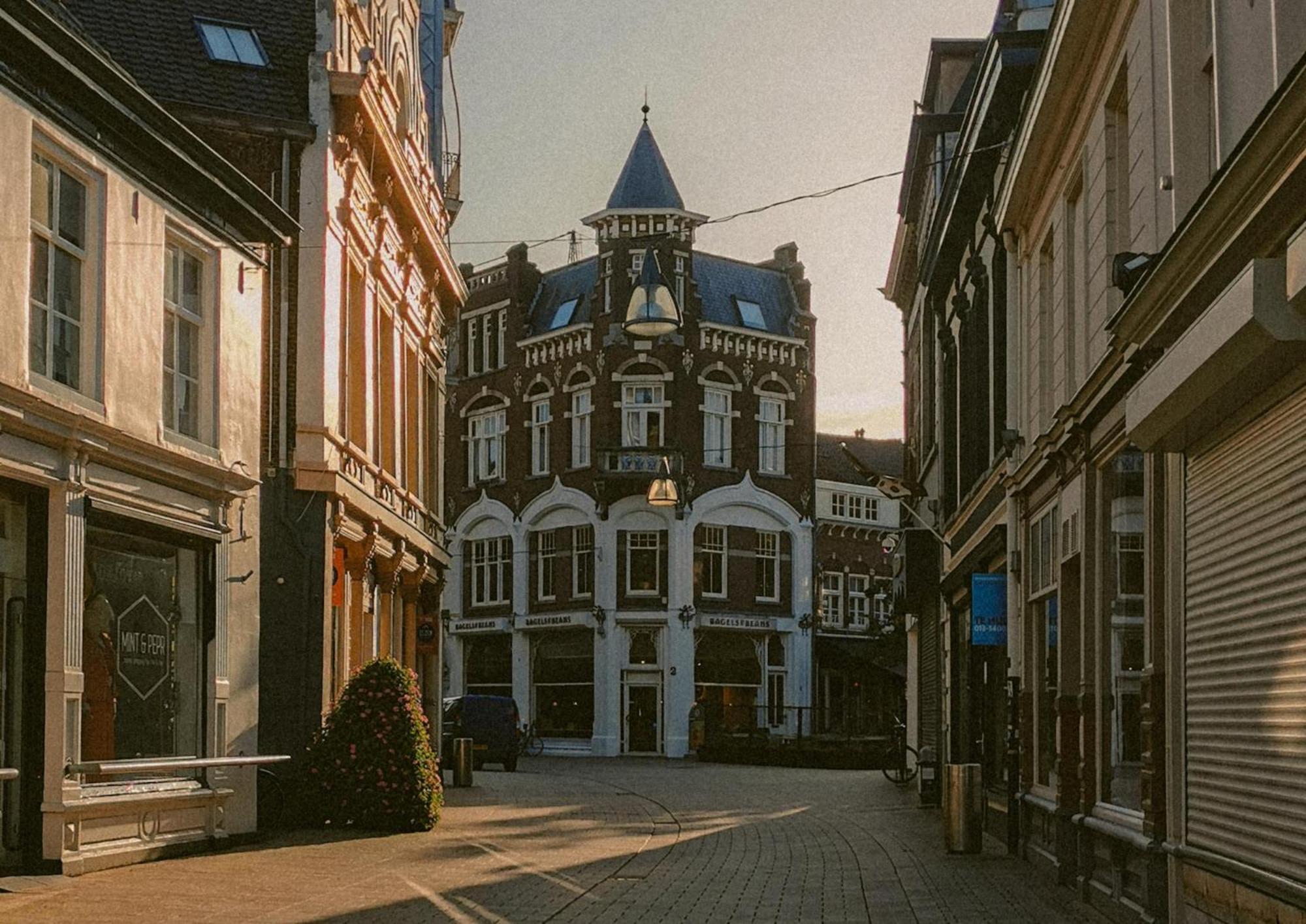 Hotspot Location, Wifi, Bed En Koffie Harmony Apartment Tilburg